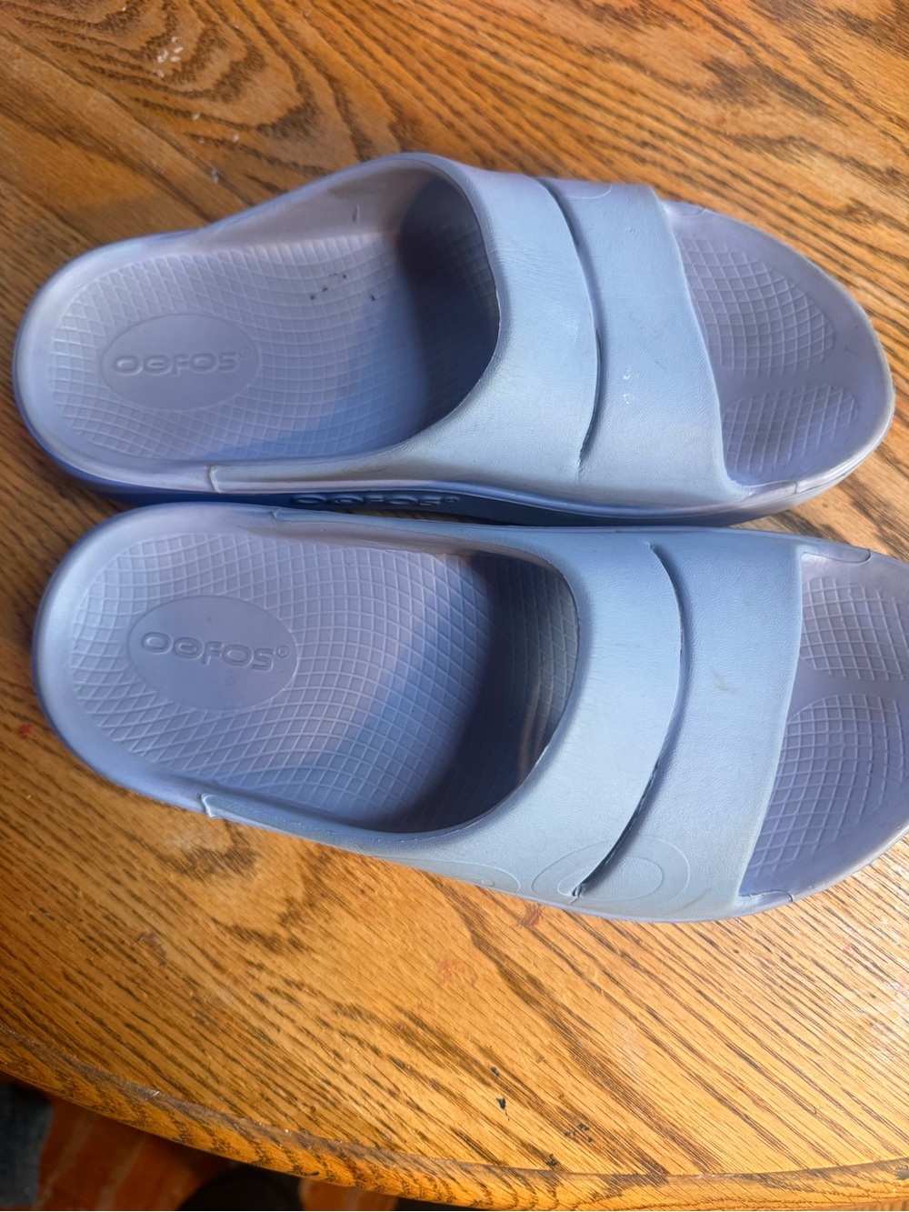 Trending OOFOS Ooahh Slide Sandal Women's Slide Sandals - Light Blue size 7 - Picture 2 of 5